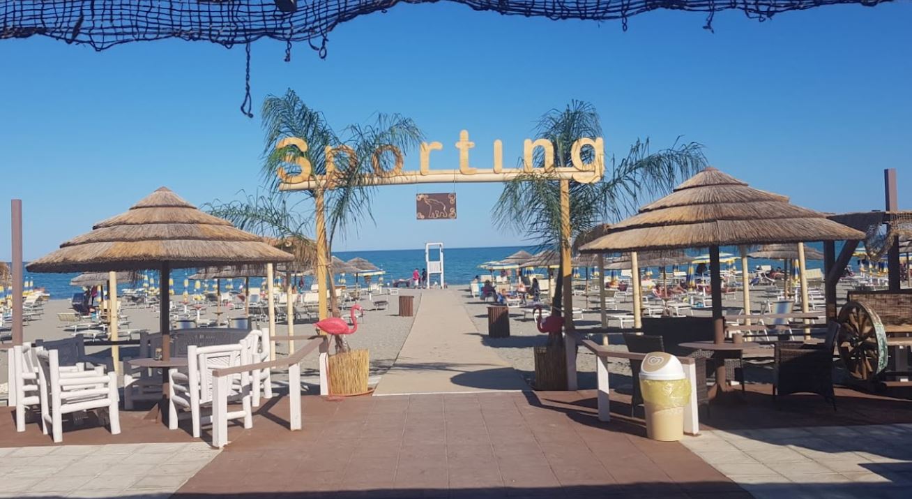  Sporting Beach
