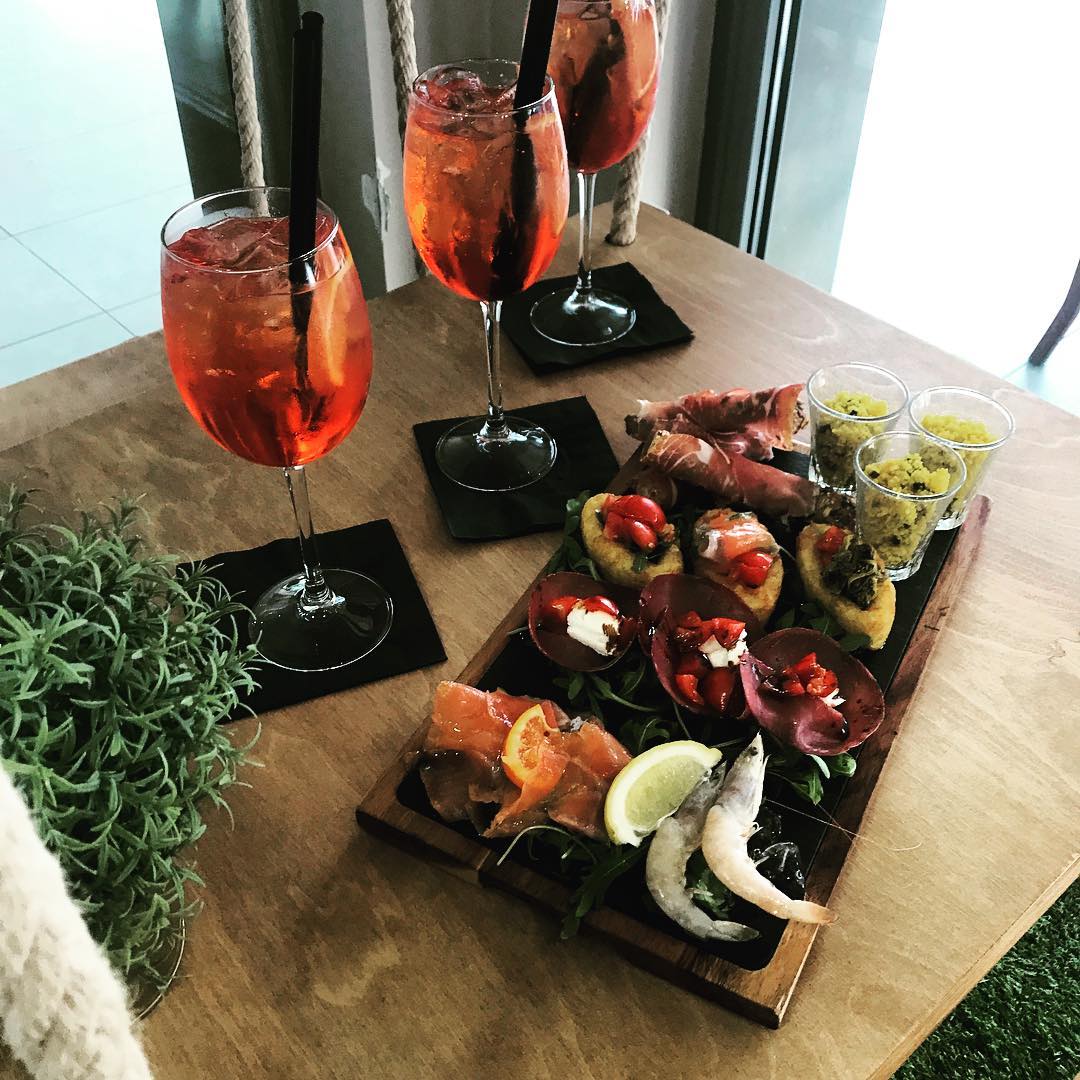 Area Arte Bianca food & beverage